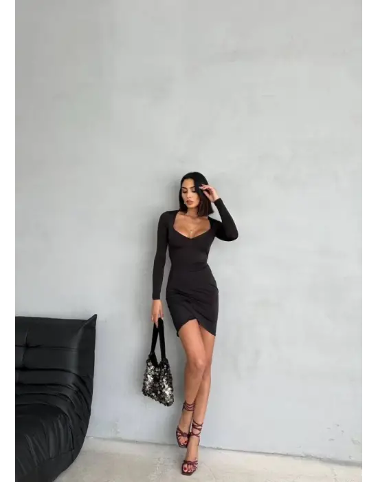 Omarı Derin Dekolteli Kruvaze Etek Detaylı Mini Elbise