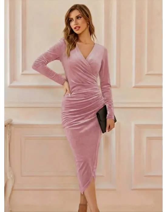 Göz Alıcı Kadife Elbise