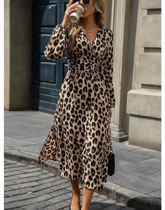 Kadın Uzun Kollu Kruvaze Yaka Belden Oturtmalı Midi Modal Leopar Desenli Elbise