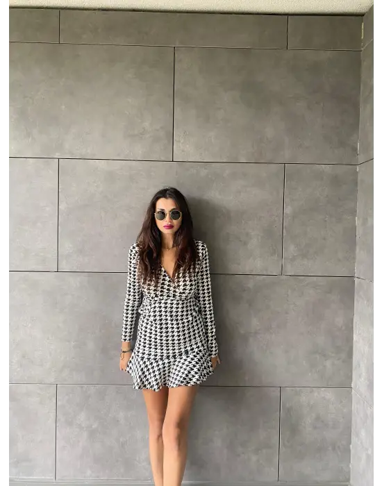 Kadın Kruvaze Yaka Kazayağı Mini Elbise