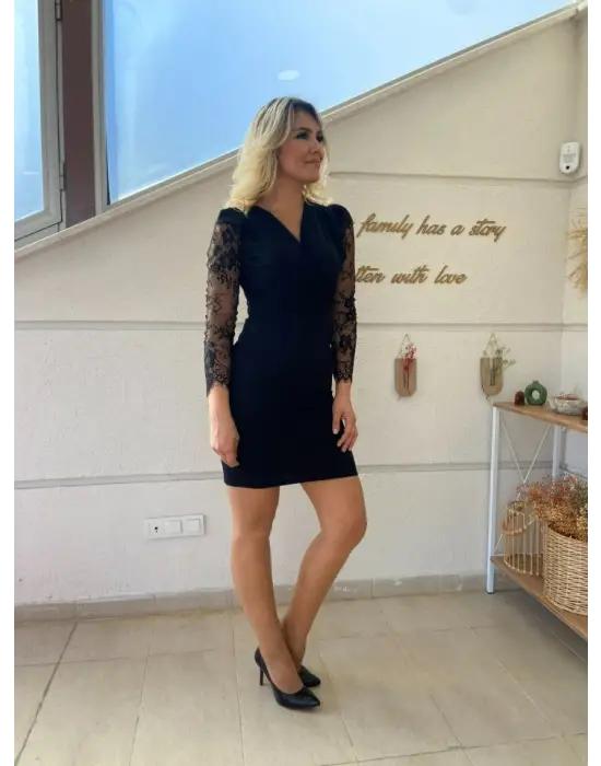 Kadın Uzun Kollu Kruvaze Yaka Kollar Tül Detay Krep Mini Boy Elbise