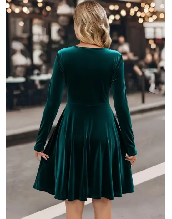 Modern Mini Kadife Elbise