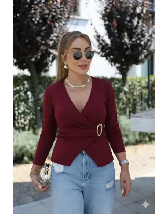Kadın Uzun Kollu Kruvaze Yakalı Toka Detaylı Viskon Bluz