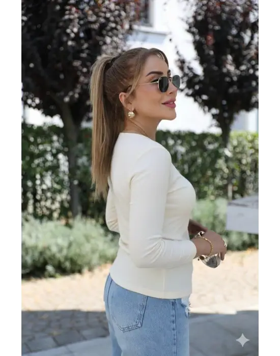 Kadın Uzun Kollu Kruvaze Yakalı Toka Detaylı Viskon Bluz
