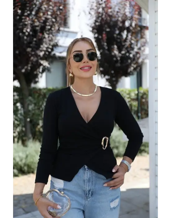 Kadın Uzun Kollu Kruvaze Yakalı Toka Detaylı Viskon Bluz
