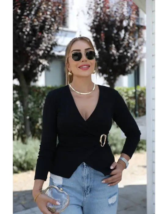 Kadın Uzun Kollu Kruvaze Yakalı Toka Detaylı Viskon Bluz