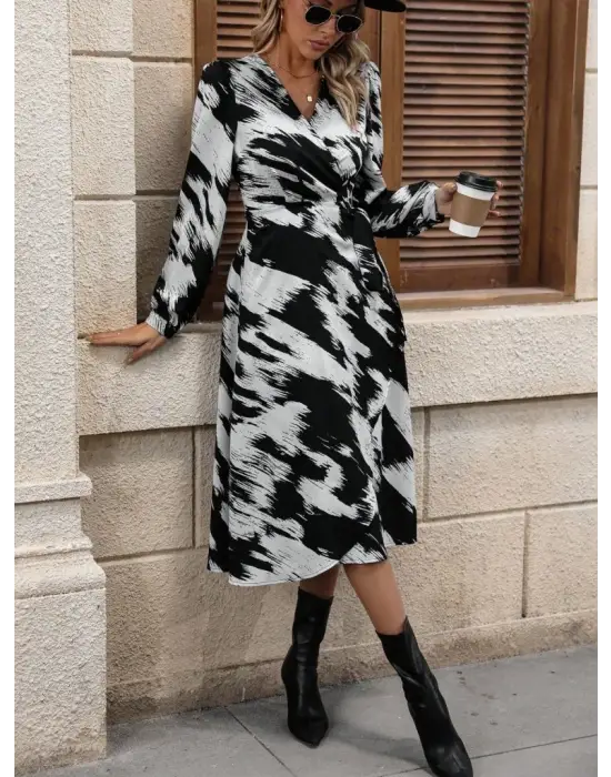 Kadın Uzun Kollu Kruvaze Yakalı Yandan Bağlamalı Desenli Mini Modal Elbise