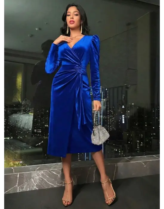 Şık Midi Kadife Elbise