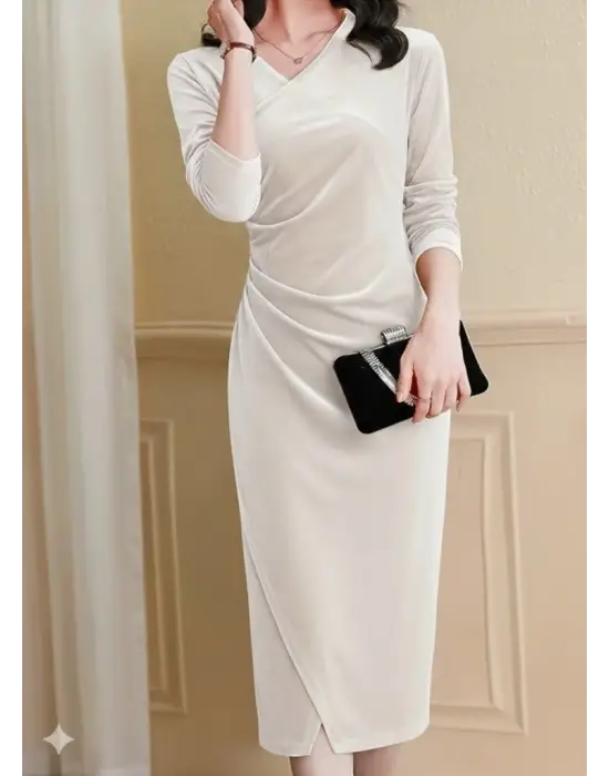 Kadın Uzun Kollu Kruvaze Yakalı Yandan Büzgülü önden çapraz Detaylı Midi Kadife Elbise