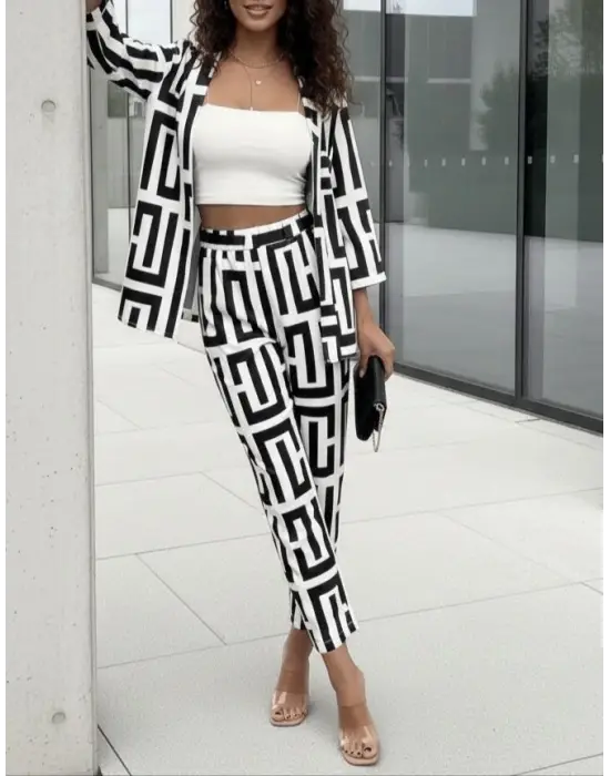 Kadın Uzun Kollu önü Açık Desenli Iki Iplik Ceket Ve Pantolon Ikili Takım