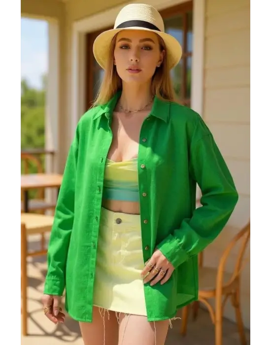 Omarı Modern ve Rahat Kadın Uzun Kollu Oversize Gömlek