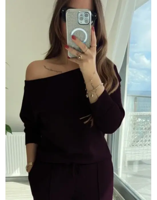 Kadın Uzun Kollu Tek Omuzdan Açık Modal Bluz Ve Pantolon Ikili Mürdüm Takım