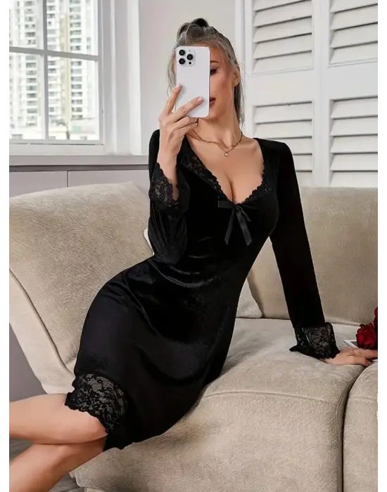 Kadın Uzun Kollu V Dantel Yakalı Mini Kadife Elbise