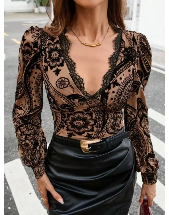 Kadın Uzun Kollu V Dantel Yakalı Modal Bluz