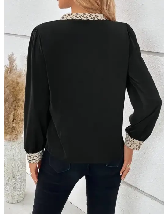 Göz Alıcı Desenli V Yakalı Bluz