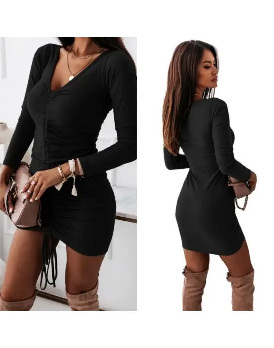 Omarı Şık ve Şık Kadın Elbisesi