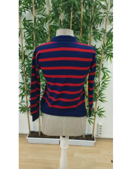 Omarı Şık Çizgili V Yaka Triko Bluz