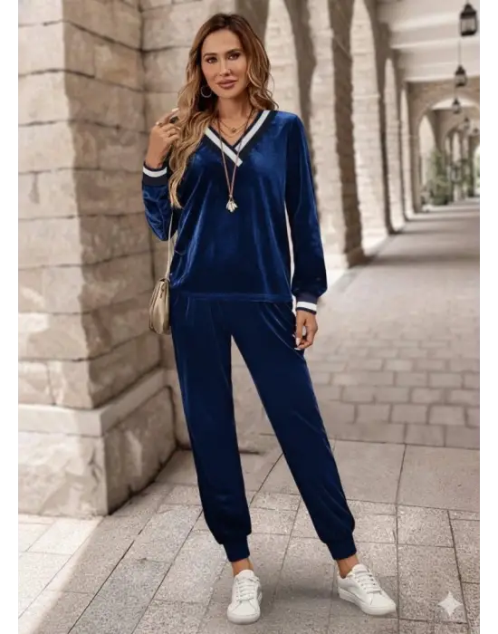 Kadın Uzun Kollu V Yaka Kadife Bluz Ve Pantolon Ikili Takım