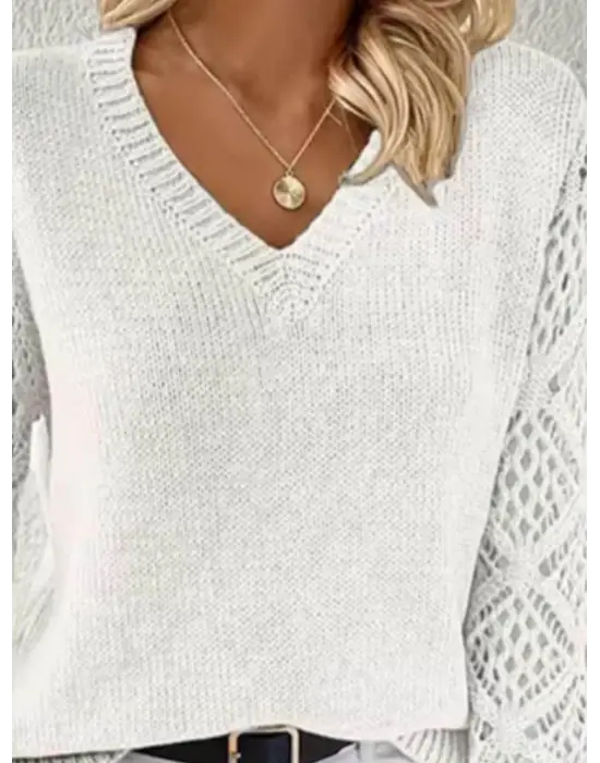 Kadın Uzun Kollu V Yaka Kol Delikli Baklava Desen Detaylı Triko Kazak