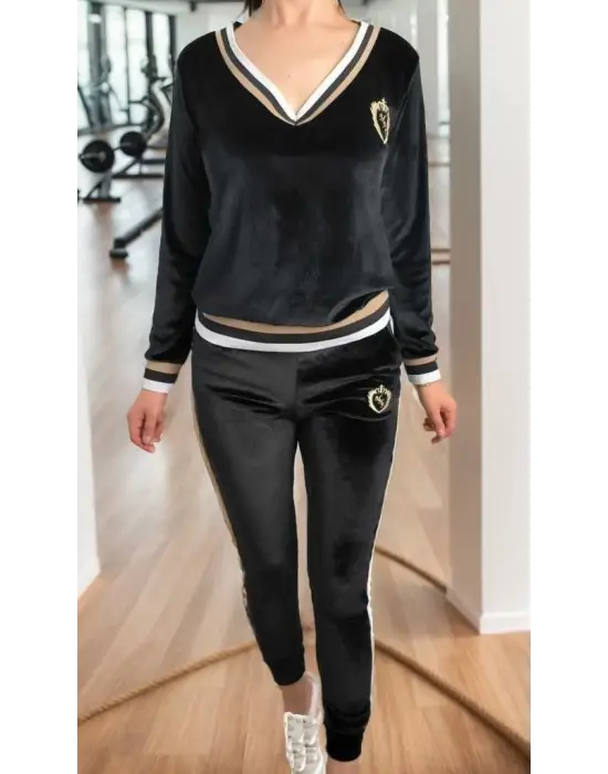 Kadın Uzun Kollu V Yaka Yakası Ve Kol Ağzı şerit Detay Kadife Takım