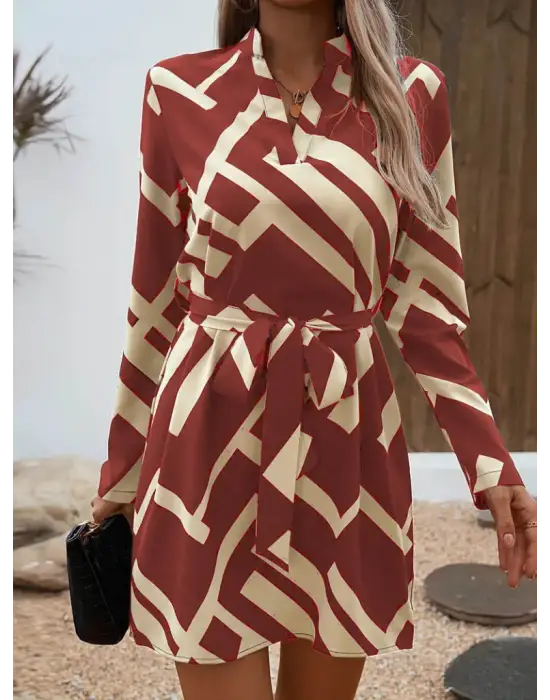 Kadın Uzun Kollu V Yakalı Desenli Belinde Kuşaklı Dalgıç Elbise
