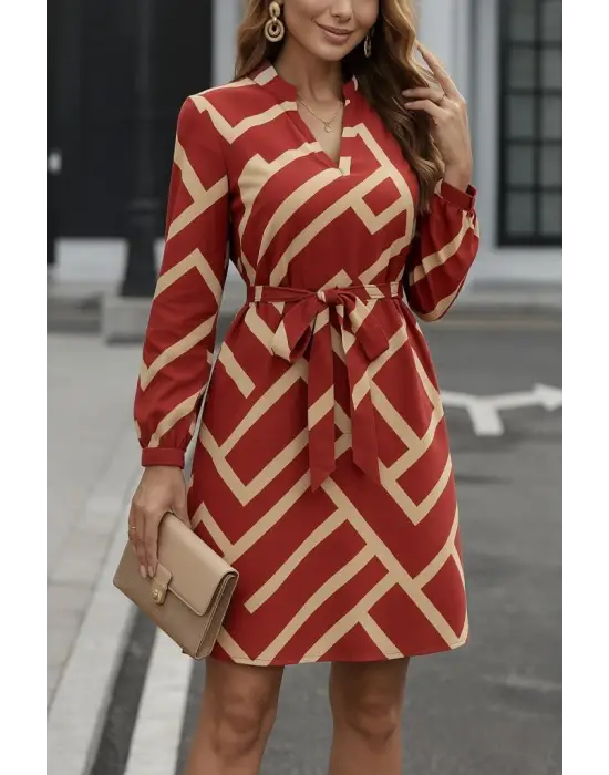 Kadın Uzun Kollu V Yakalı Desenli Belinde Kuşaklı Dalgıç Elbise