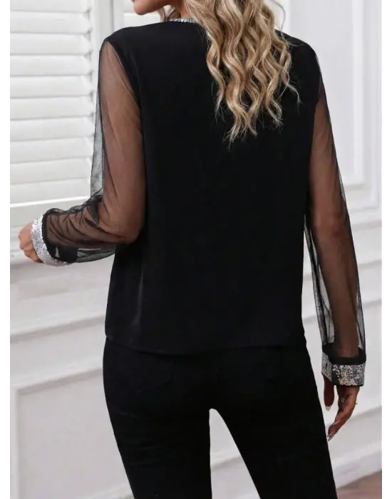 Modern V Yakalı Tül Detaylı Krep Bluz