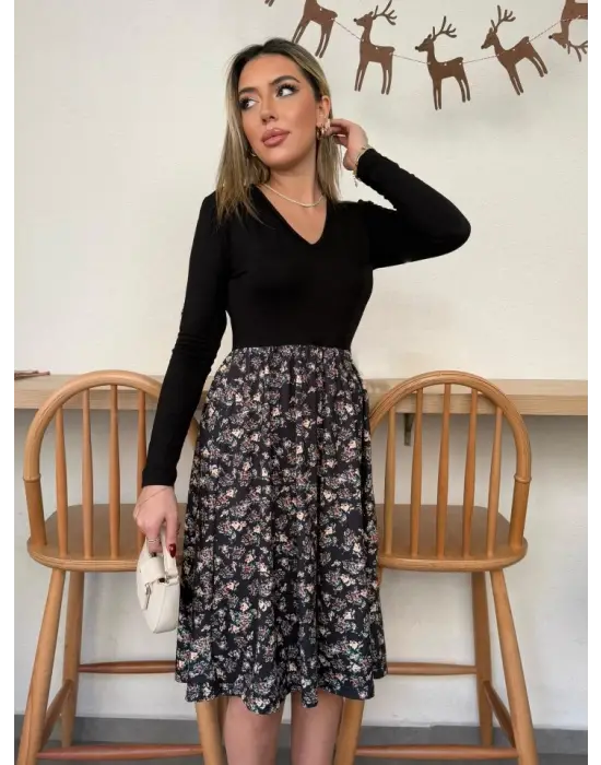 Omarı Çiçek Desenli V Yaka Uzun Kollu Kadın Elbise