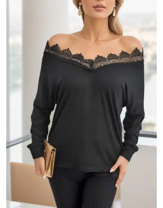 Omarı Zarif Kadın Yaka Detaylı Viskon Bluz