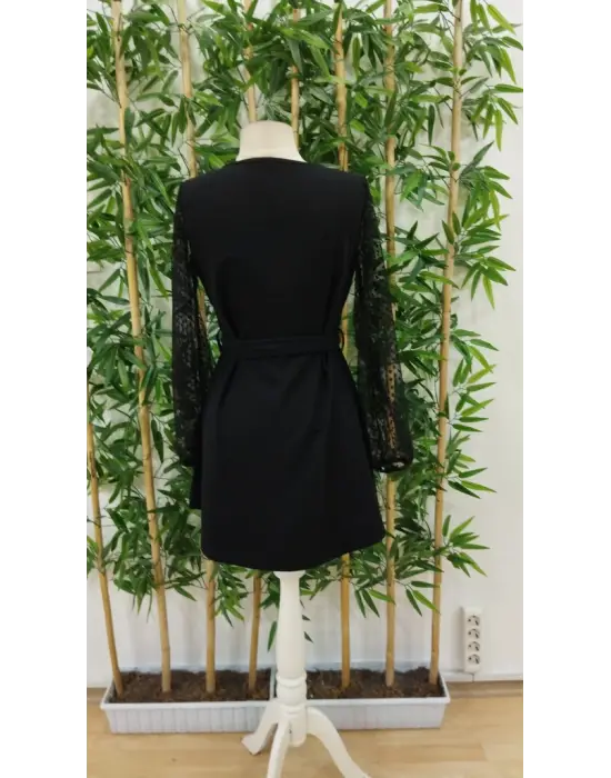 Kadın Uzun Kollu Yakadan Bağcıklı Belden Kuşaklı Ithal Krep Elbise