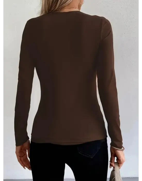 Trend Yakadan Halka Detaylı Viskon Bluz