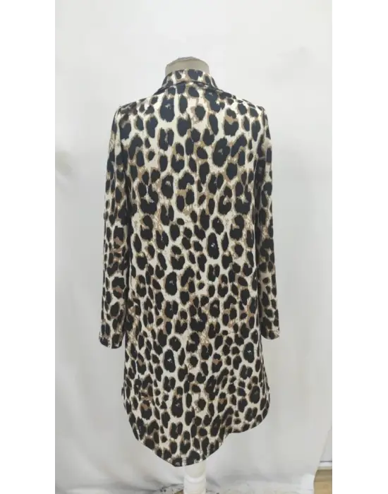 Kadın Uzun Kollu Yakalı önden Düğmeli Leopar Desenli Modal Midi Elbise