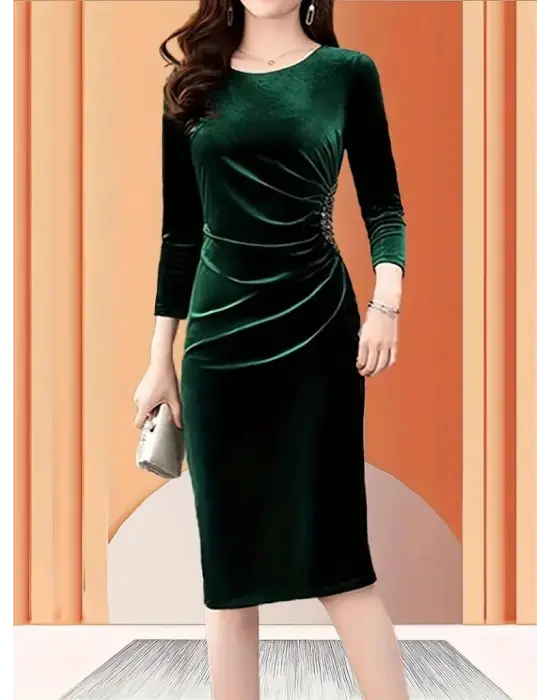 Kadın Uzun Kollu Yakası Açık Yanlardan Büzgülü Taş Detaylı Midi Kadife Elbise