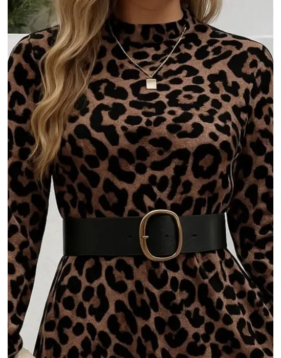 Kadın Uzun Kollu Yarı Balıkçı Yaka Leopar Desenli Kadife Elbise