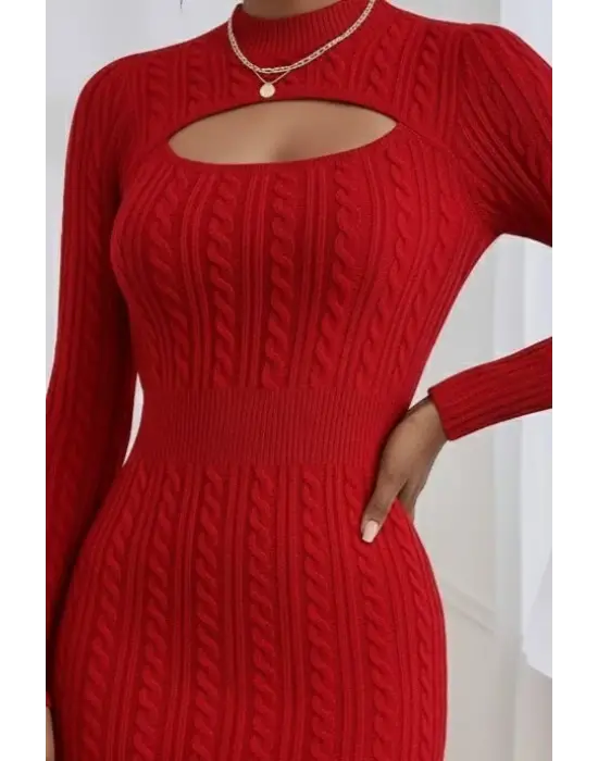 Kadın Uzun Kollu Yarı Balıkçı Yaka Pencere Göğüs Detay Mini Triko Elbise