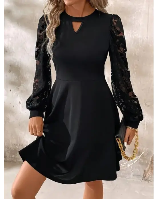 Cool Kısa Tül Detaylı Krep Elbise