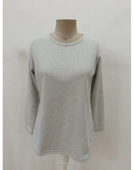 Kadın Uzun Kollu Yuvarlak Yaka Arkadan Düğmeli Waffle Bluz