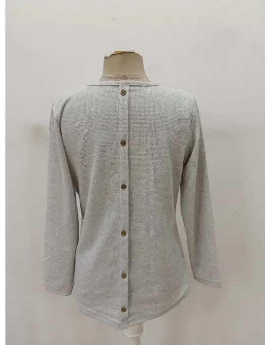 Kadın Uzun Kollu Yuvarlak Yaka Arkadan Düğmeli Waffle Bluz