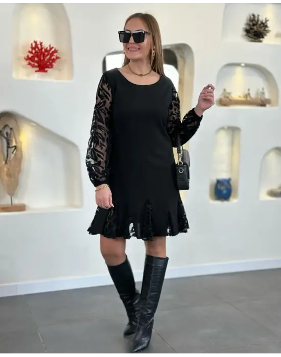 Kadın Uzun Kollu Yuvarlak Yaka Kol Ve Etek Ucu Dantelli Kısa Ithal Krep Elbise