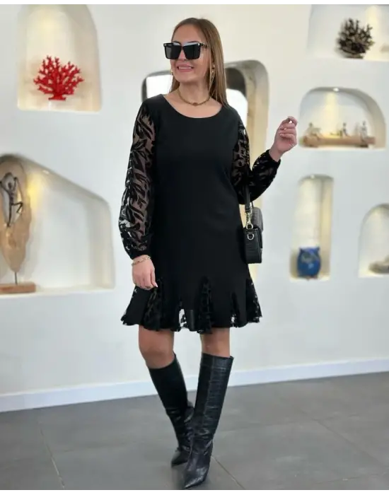 Kadın Uzun Kollu Yuvarlak Yaka Kol Ve Etek Ucu Dantelli Kısa Ithal Krep Elbise