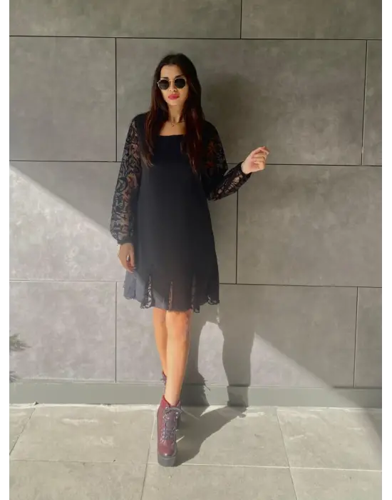 Kadın Uzun Kollu Yuvarlak Yaka Kol Ve Etek Ucu Dantelli Kısa Ithal Krep Elbise