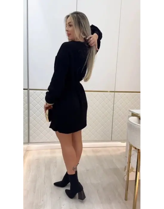 Kadın Uzun Kollu Yuvarlak Yakalı Kısa Triko Elbise