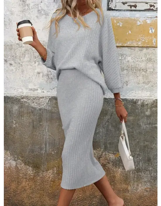 Kadın Uzun Kollu Yuvarlak Yakalı şardonlu Kaşkorse Bluz Ve Etek Ikili Takım