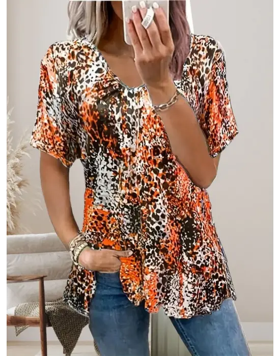 Omarı Renkli Leopar Desenli V Yaka Bluz