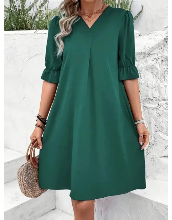 Omarı Rahat ve Şık Kadın Kısa Kollu Elbise