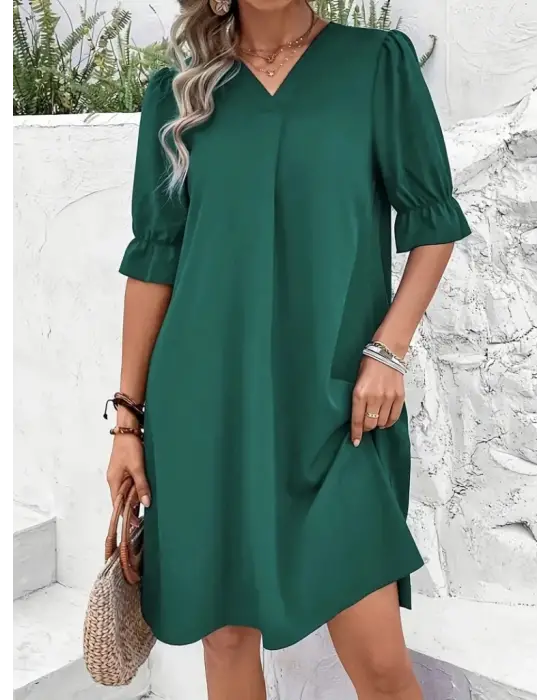 Omarı Rahat ve Şık Kadın Kısa Kollu Elbise