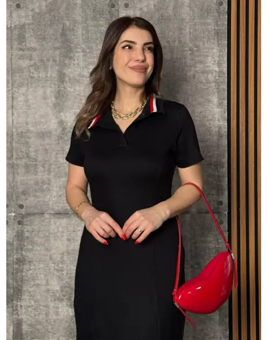 Omarı Modern ve Şık Yaka Detaylı Elbise