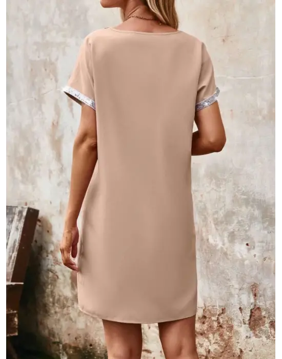 Omarı Parlak Payet Detaylarıyla Şık Elbise