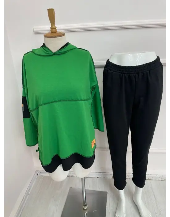 Kadın Yeşil Kapşonlu Etek Ucu Detay Arma Ters Dikiş Gorunumlu Ikili Takım