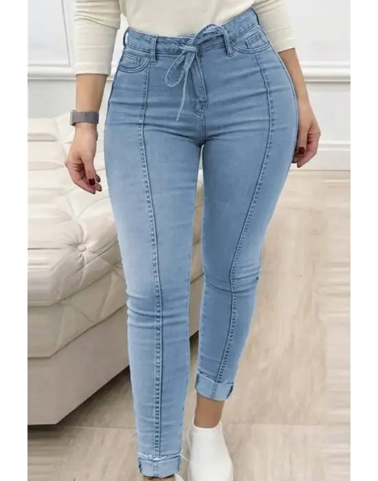 Kadın Yüksek Bel Belden Kuşaklı Yırtık Detaylı Kot Pantolon